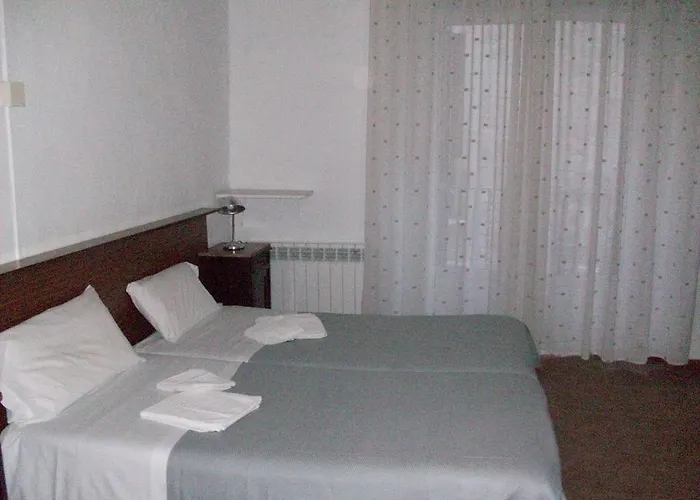 Pensio Viladomat خيرونا